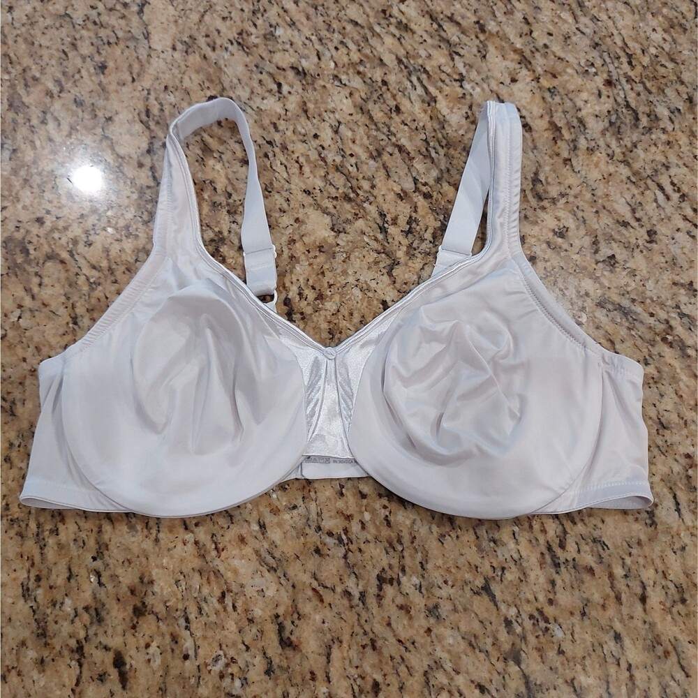 Olga 42D Signature Satin Full-Figure Underwire Bra 35002 Off White Unlined